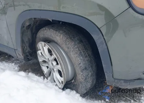 2019 Jeep Cherokee Latitude 4X4 from USA, damaged, VIN 1C4PJMCX0KD330020